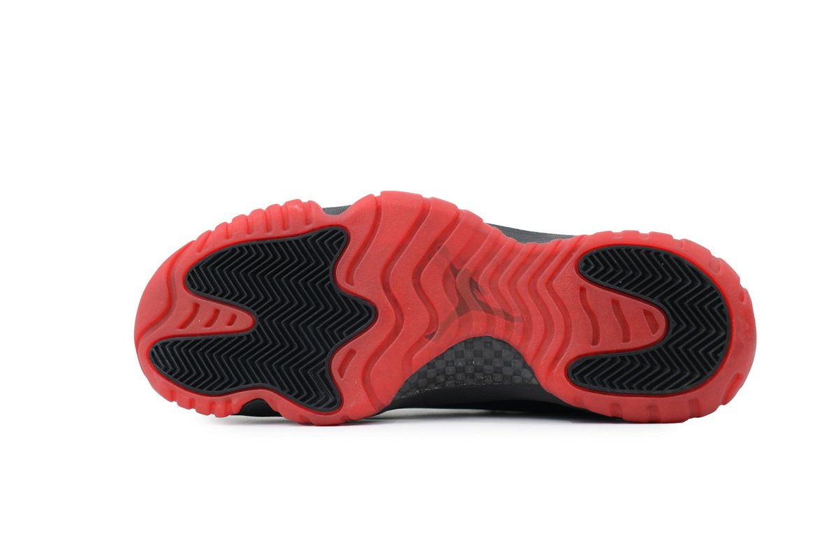 Air Jordan 11 Retro New Black Red